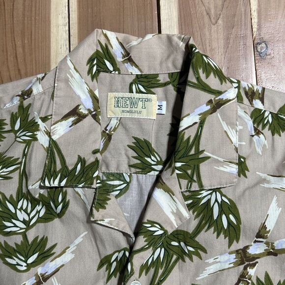 Newt Honolulu Hawaiian Shirt Men's Medium Button Up Short Sleeve USA Made Floral - Picture 4 of 8